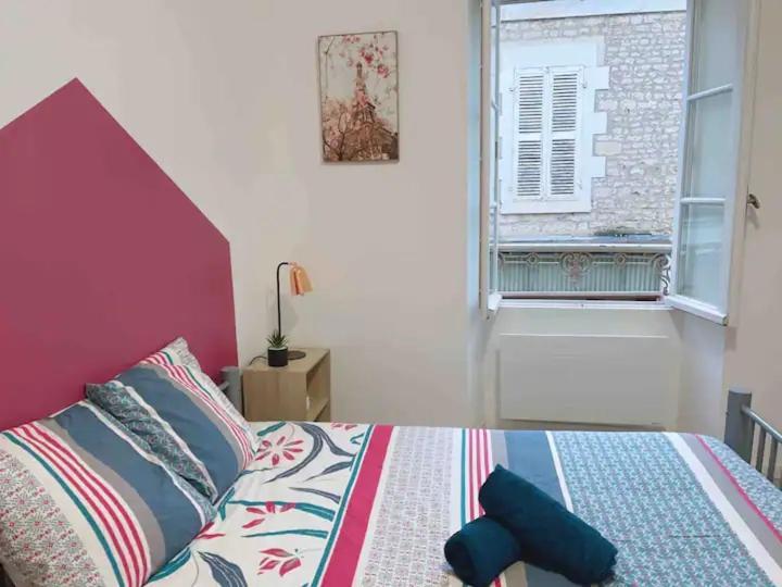 Jolie Appartement 2 Chambres 65M2 Au Centre Ville Fontenay-le-Comte Esterno foto